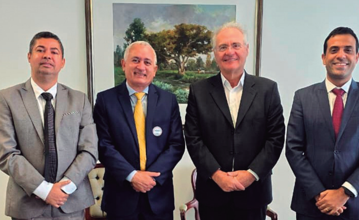 Representantes do Sindav/AL e Renan Calheiros.