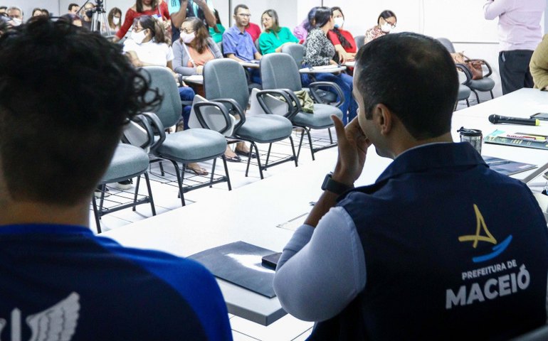 Secretário de Educação participa de evento sobres 32 anos do Estatuto da Criança e do Adolescente