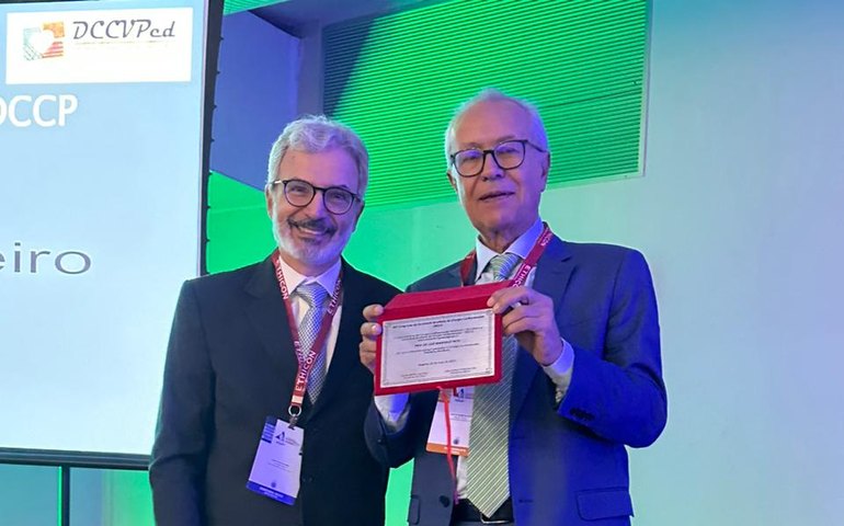 Alagoano é homenageado em congresso  brasileiro que termina neste sábado