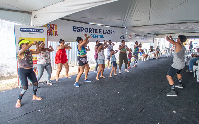 Mais de mil atendimentos de esporte e lazer são realizados no Brota na Grota