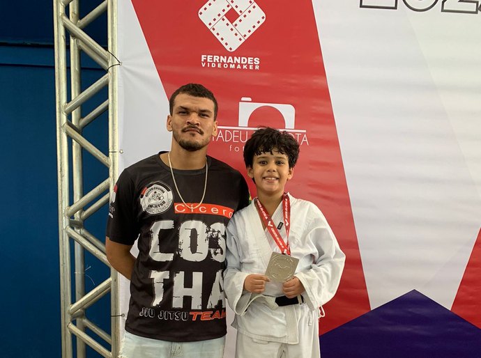 Alunos de São Miguel dos Campos alcançam 1° e 2° lugar em Campeonato de Jiu-jitsu