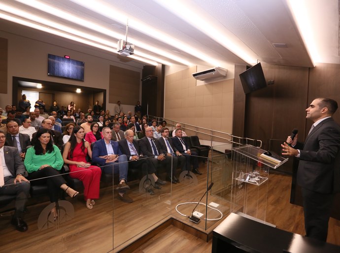 Servidores e magistrados participam de culto evangélico no TJAL