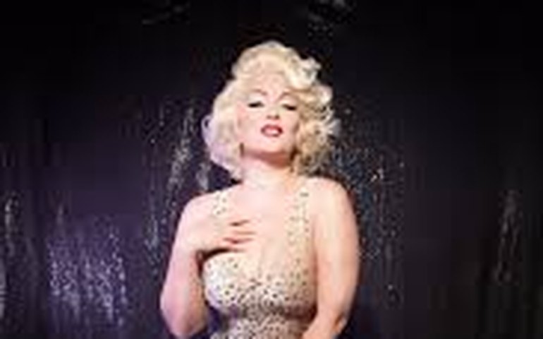 Vestido de Marilyn Monroe é arrematado por US$ 4,8 milhões
