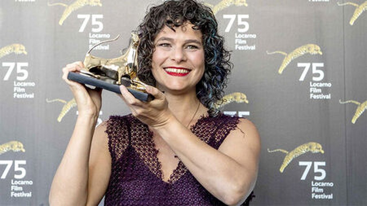 Filme da brasileira Julia Murat ganha Leopardo de Ouro em Locarno