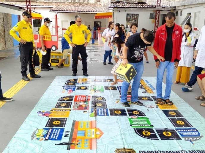 Educadores do DMTT realizam ação na Sociedade Pestalozzi