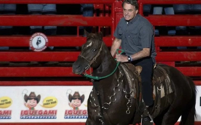 PDT acusa Bolsonaro de realizar showmício durante Festa do Peão em Barretos