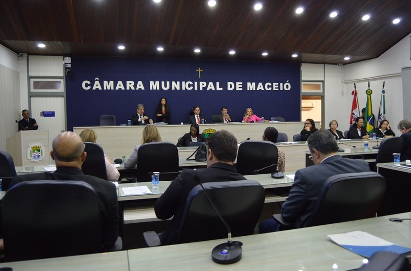 Câmara aprecia vetos do Executivo a projetos e destranca pauta de votação