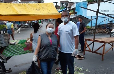 Branquinha orienta feirantes com medidas de prevenção para evitar o contágio do Coronavírus