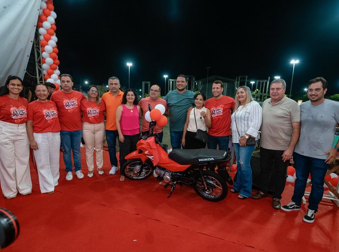 Remi Filho homenageia mães muricienses com sorteio de prêmios