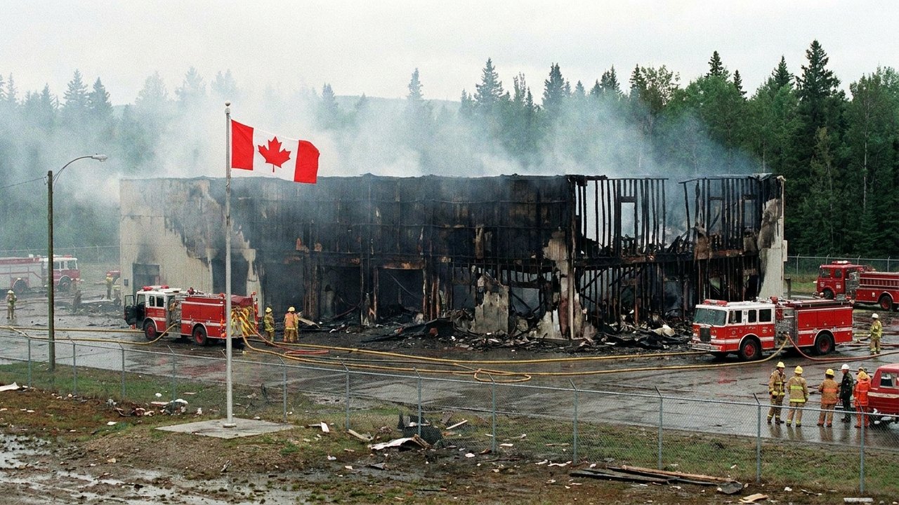 Incêndio em base militar no Canadá deixa 4 mortos e dezenas de feridos, diz primeiro-ministro