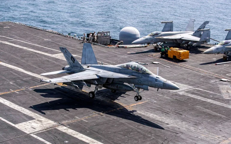 Jerusalém sob ataque enquanto Trump afirma que os combates no Irã podem durar 'cerca de 4 semanas'