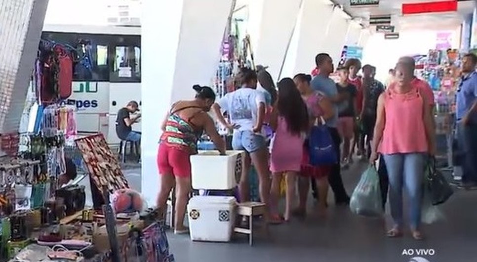 AMBULANTES NA RODOVIÁRIA VELHA