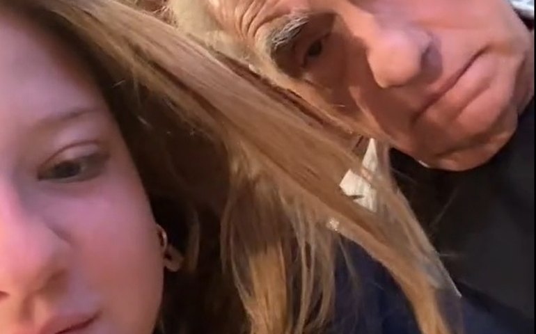 Martin Scorsese no TikTok: diretor de 80 anos viraliza em vídeos postados por filha de 23