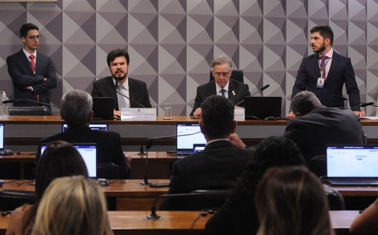 Comissão aprova medida provisória que amplia isenção da conta de luz para famílias de baixa renda