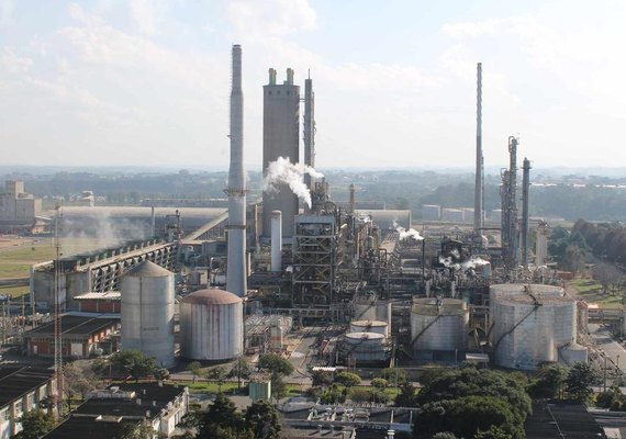Relatório do TCU mostra 11,9 mil obras paralisadas em 2023