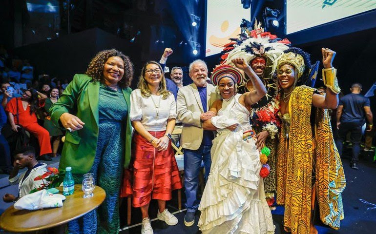 Lula: “A revolução que precisamos é fazer cumprir a Constituição Brasileira”