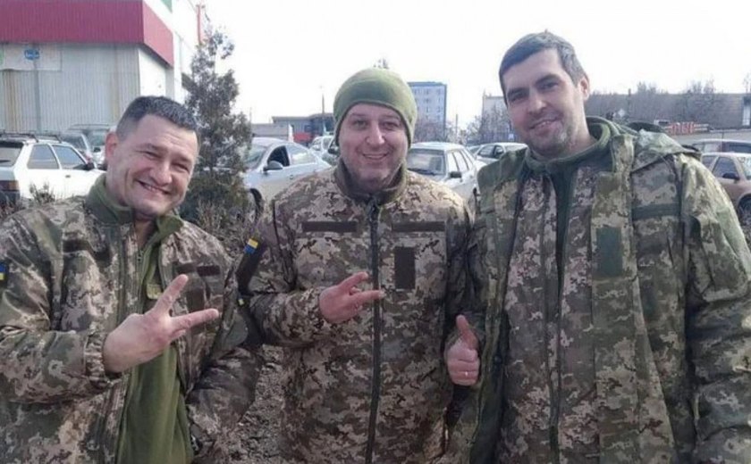 Técnico do Sheriff, &#8216;zebra&#8217; que bateu Real Madrid, se junta ao exército ucraniano