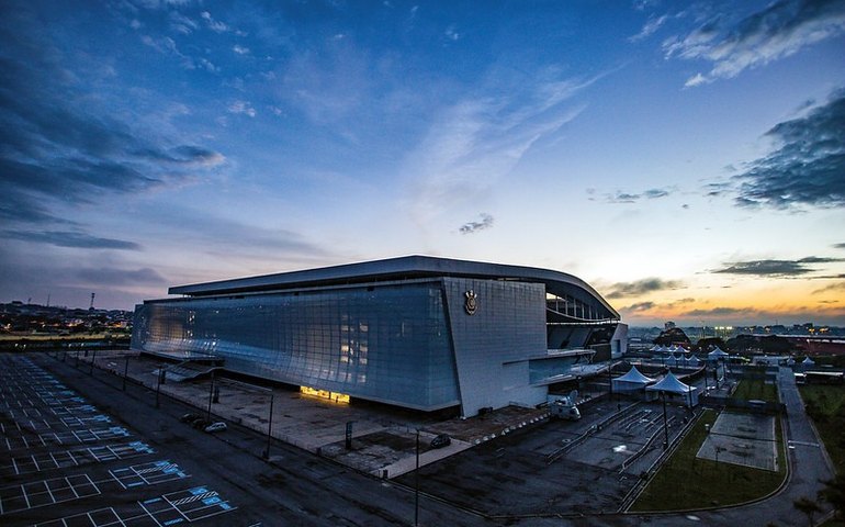 Neo Química Arena fica mais de 24 horas sem luz após 'defeito nas instalações do estádio'