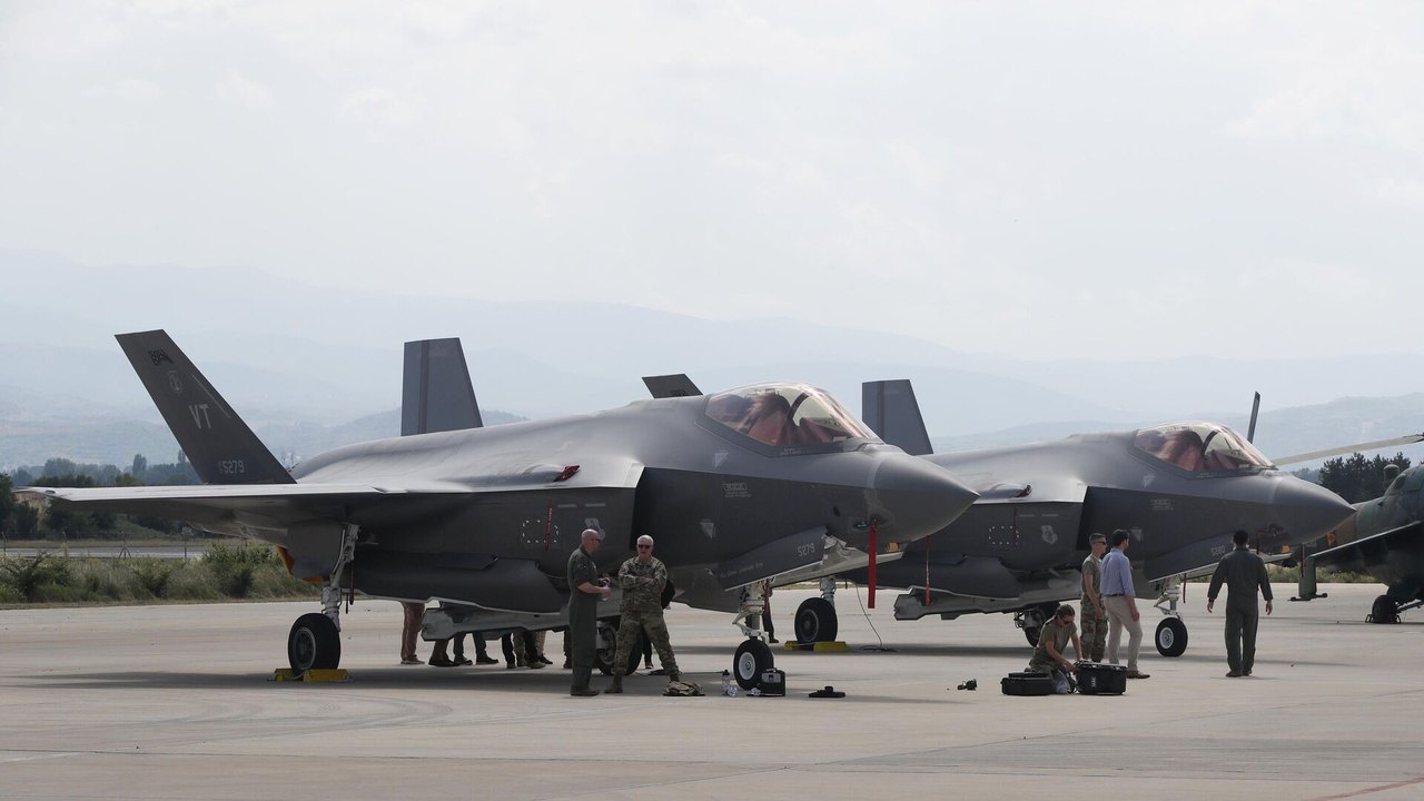 Caças F-35 dos EUA aterrissam em Porto Rico, em meio a tensões com Venezuela