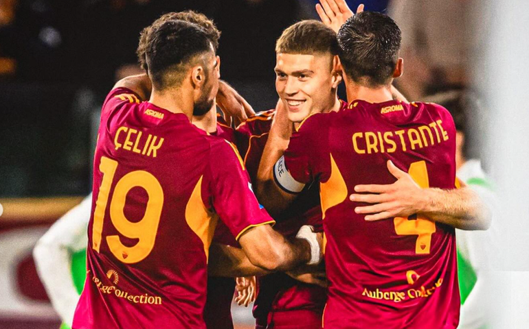 Roma supera o Parma e iguala pontuação do líder Napoli na Itália; Juventus desencanta