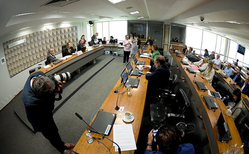 PT confirma apoio a Alcolumbre na disputa pela presidência do Senado em 2025