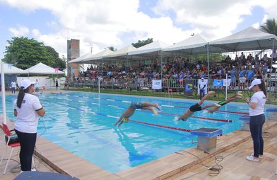 Atletas da natação participam em Penedo de competições do calendário alagoano