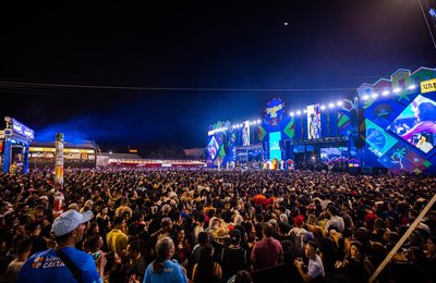 JHC encerra São João em Jaraguá e afirma que hoje Maceió é vitrine para o Brasil