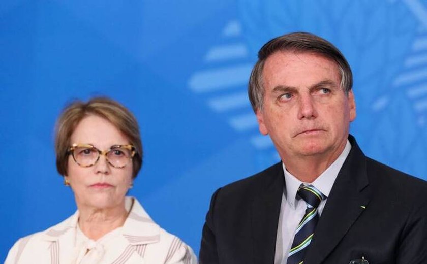 Ao som de forró e com Bolsonaro, ruralistas fazem festa para Tereza Cristina