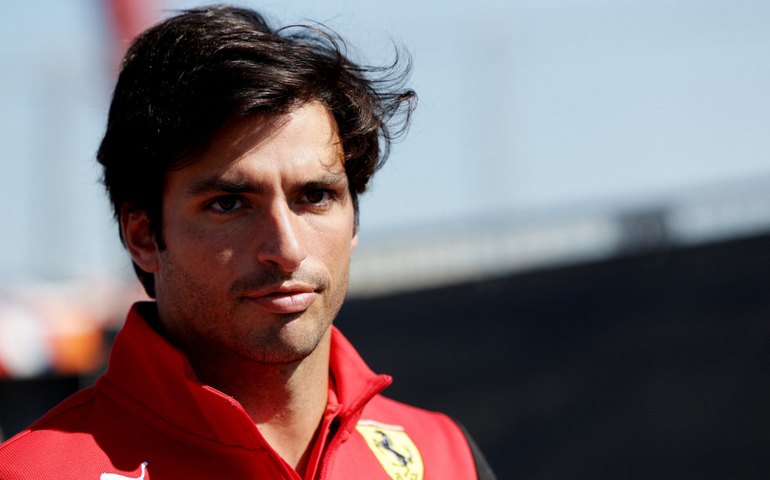 Pietro só faz 9 voltas e Sainz Jr. lidera 1º treino livre do GP do México de F-1