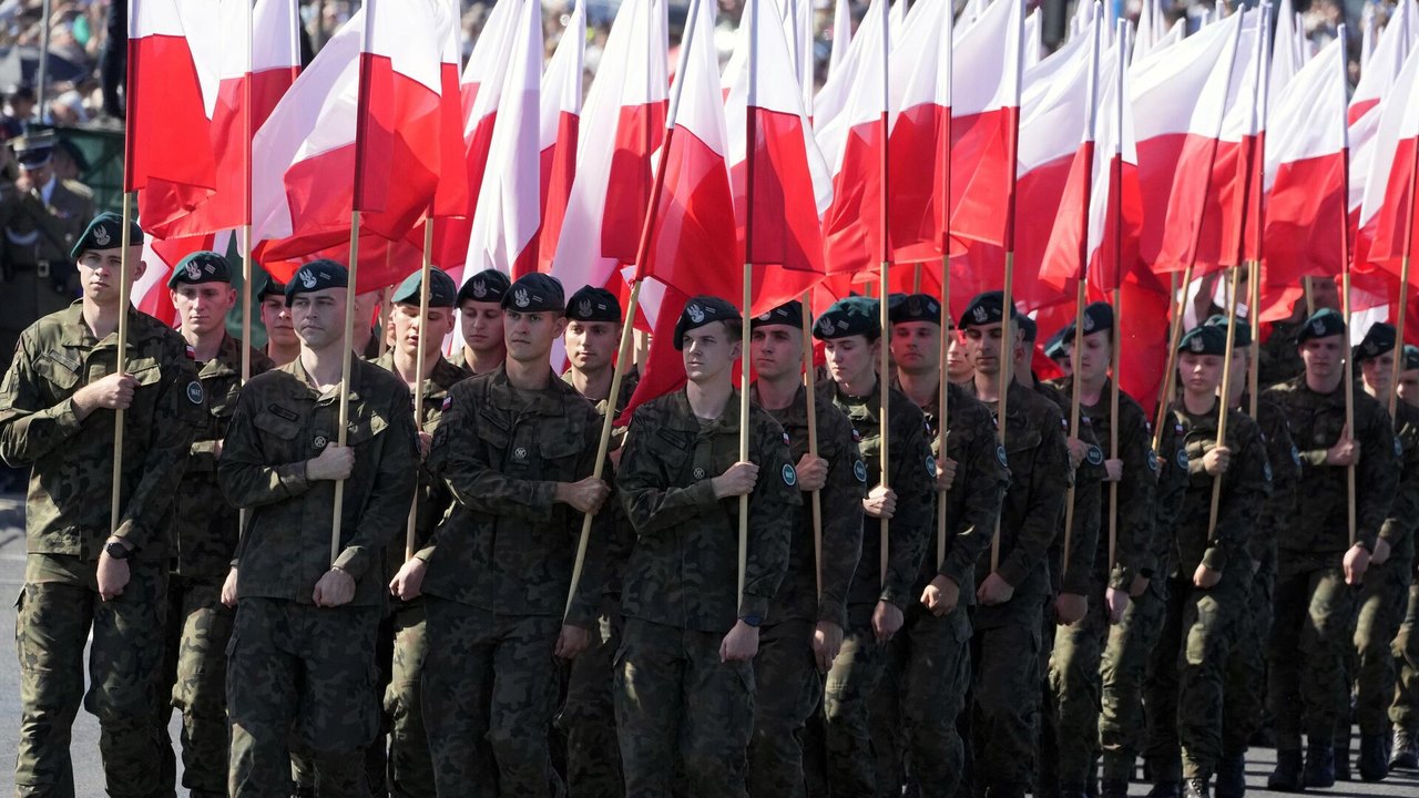 Сansada do conflito ucraniano, Polônia apoia aumento de gastos com defesa, diz pasta militar