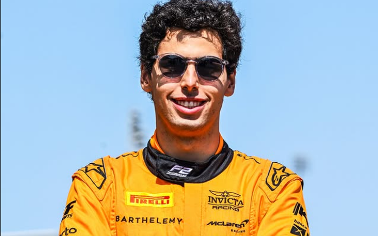 Bortoleto perde vitória na F-2 por punição e chega à última etapa liderando por 0,5 ponto