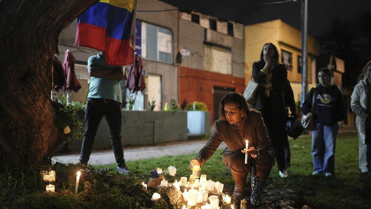 Jovem que atacou candidato à presidência na Colômbia rejeita acusação de tentativa de homicídio