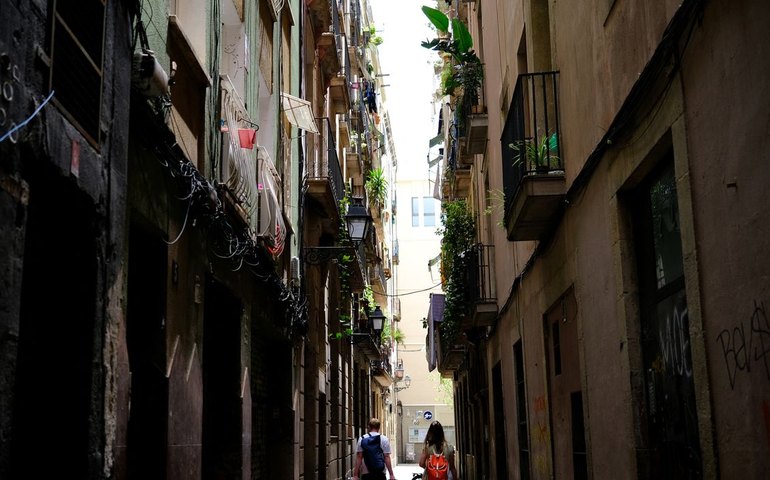 Espanha bloqueia mais de 65 mil anúncios de alugueis de temporada