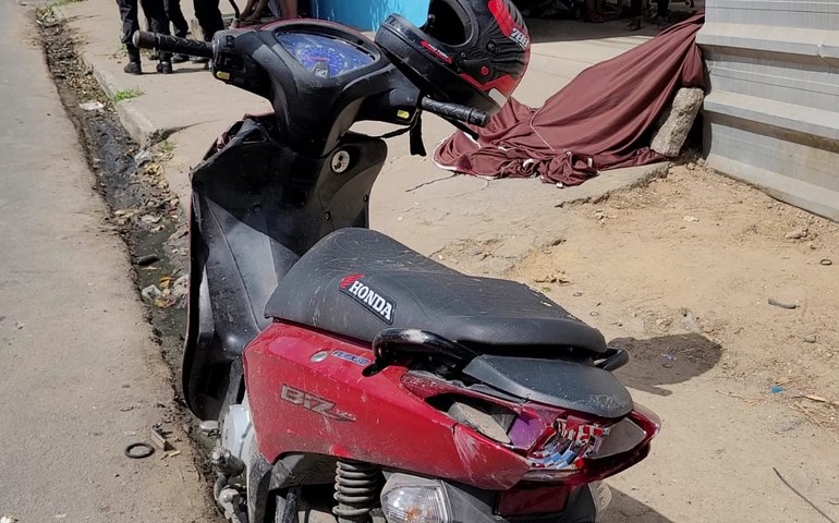 Motociclista morre após colidir contra árvore em avenida de Arapiraca
