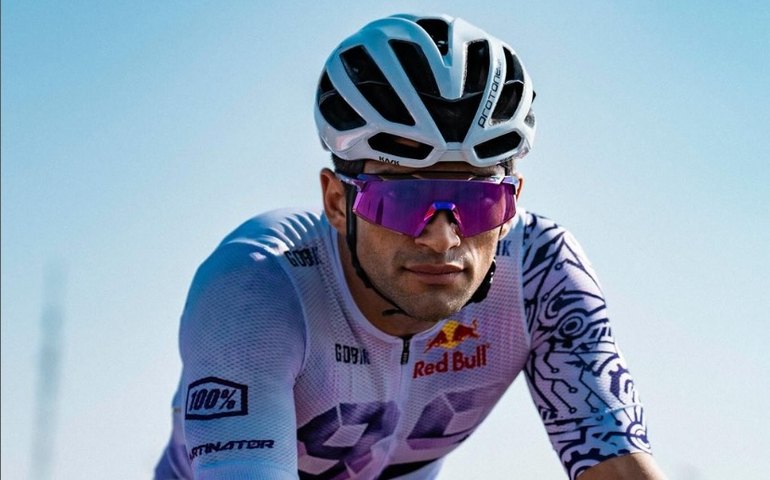 Jorge Martín cai na primeira volta e Bagnaia vence a sprint da etapa da Indonésia de MotoGP