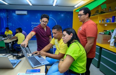 Professores da rede municipal de Coruripe participam de evento de aprendizagem criativa