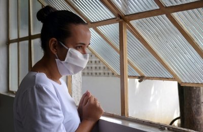 Covid-19: Pacientes tratados em casa devem redobrar cuidados
