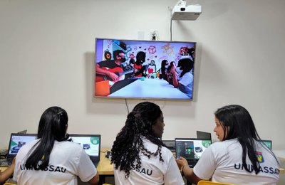 Iniciativa oferta 100 bolsas de graduação EaD gratuitas para pessoas com TEA e mães de crianças autistas