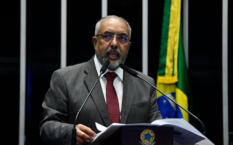 Paim lamenta tragédia causada pela chuva no RS