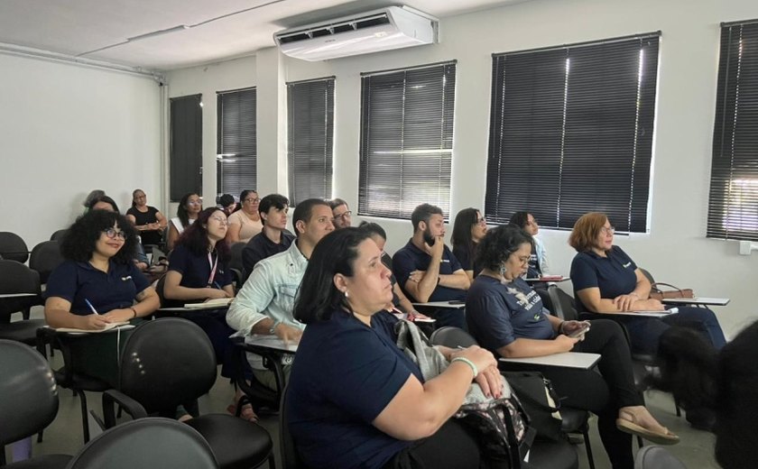 Formação debate papel da escola no combate às desigualdades sociais e raciais