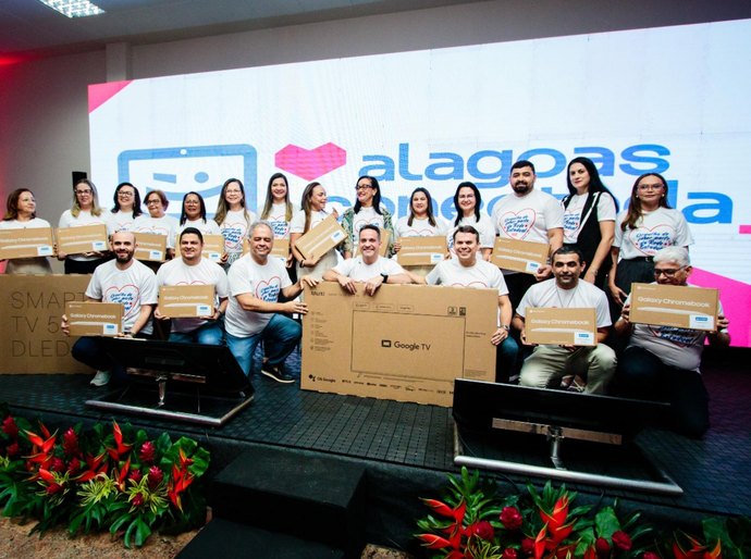 Governo lança programa Alagoas Conectada para ampliar acesso à internet na rede pública de ensino