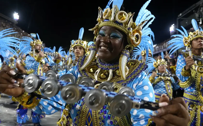 Governo repassar 10 milhões para escolas de samba do Rio