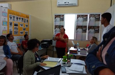 Secretaria de Meio Ambiente de Marechal realiza ações em repartições públicas para tratar sobre Coleta Seletiva