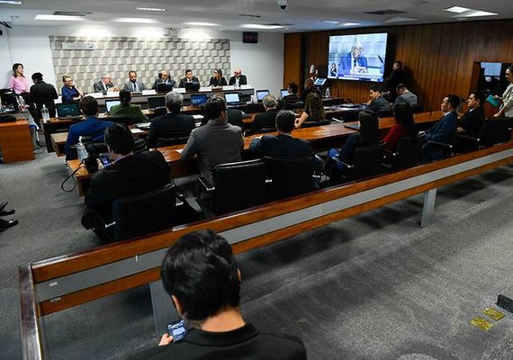 Caravana de Direitos presta auxílio jurídico à população no RS