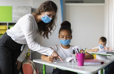 A Semana Escolar de Combate à Violência contra a Mulher ocorrerá em março