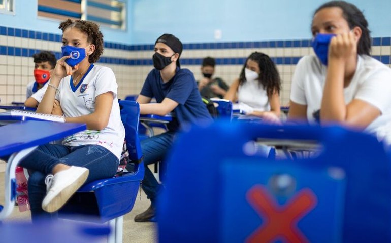 Rede estadual oferta mais de 3.500 vagas para novatos na pré-matrícula em Palmeira dos Índios e região