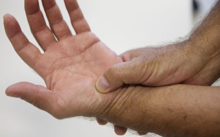 Política para pacientes reumáticos pode criar modelo a ser replicado