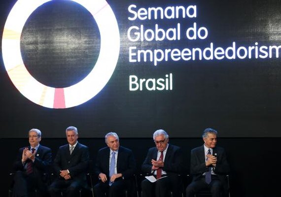 Temer dá sinal verde a ações para incentivar micro e pequenas empresas