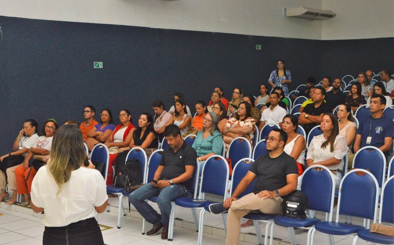 Sesau promove seminário sobre distribuição de medicamentos para tuberculose