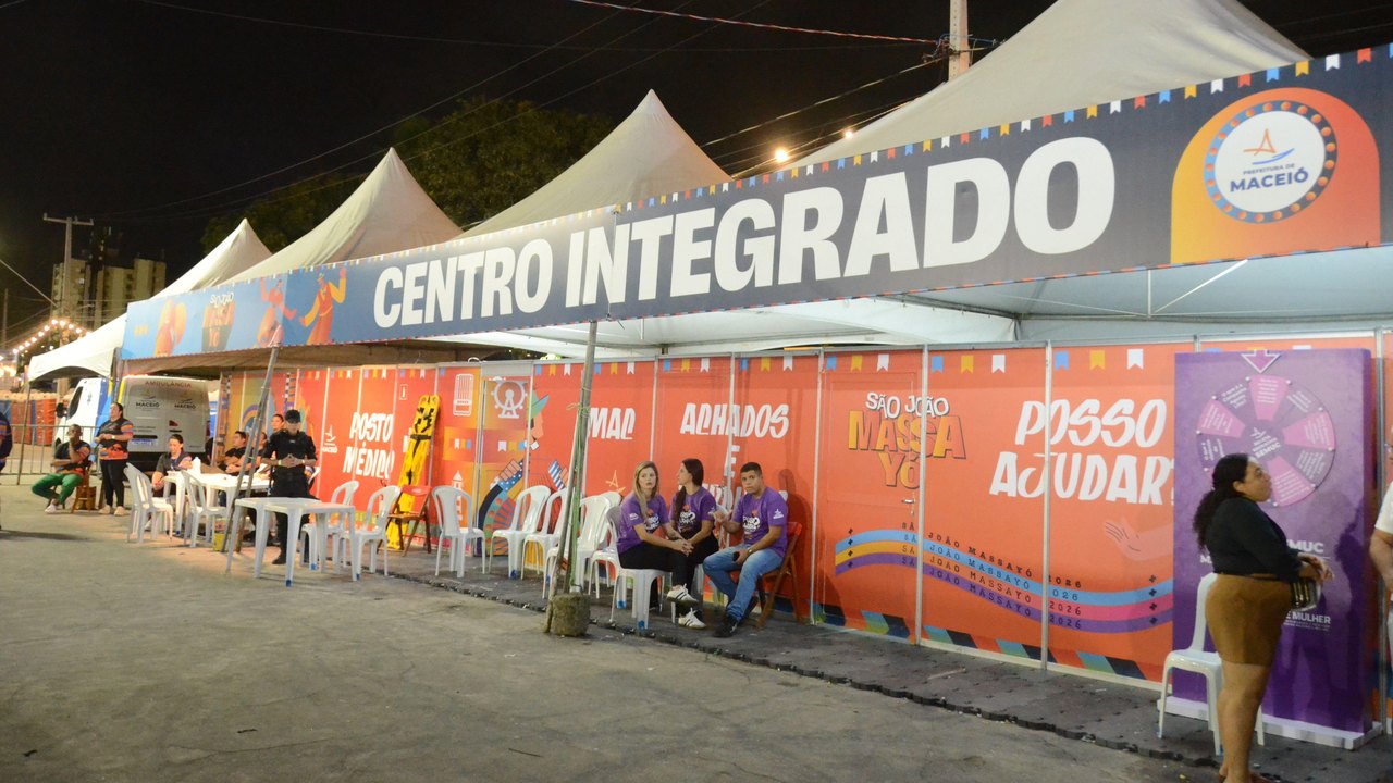 Cabines de acolhimento reforçam rede de proteção durante festejos juninos em Maceió